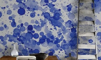 Пятна на обоях